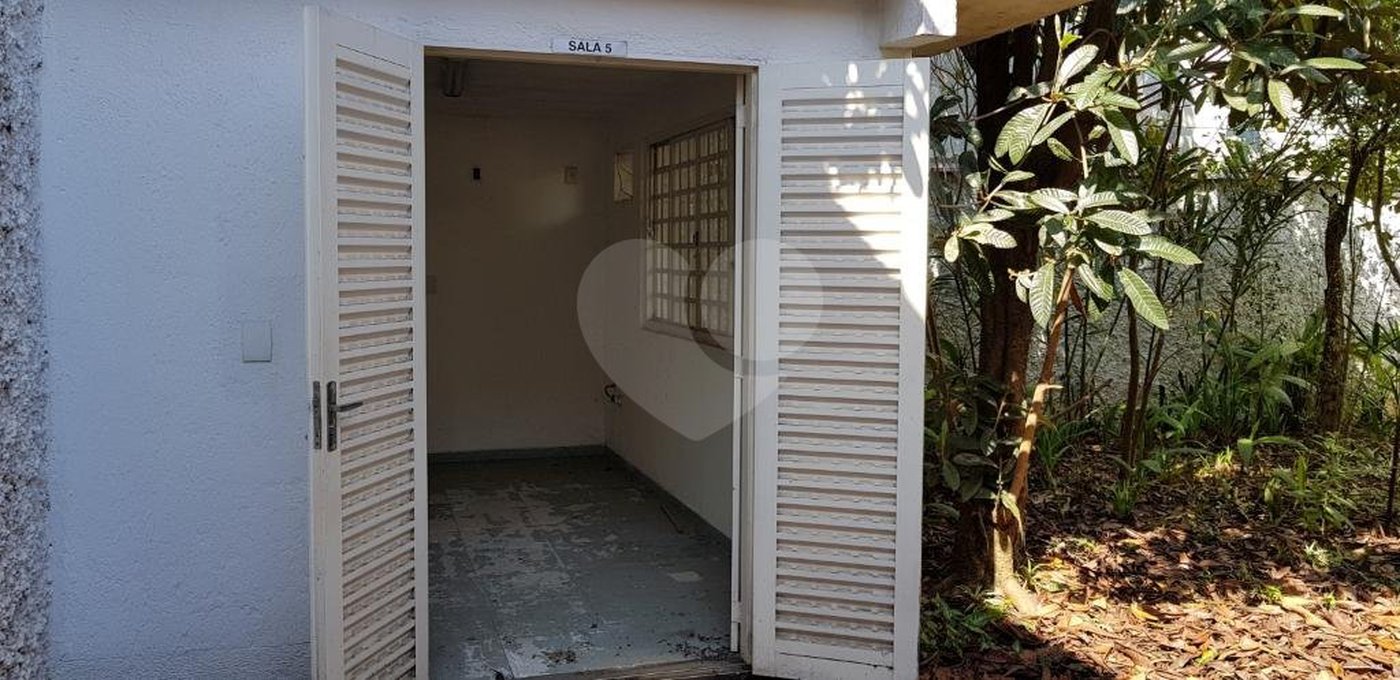 Casa à venda com 4 quartos em Vila Clementino, São Paulo, SP