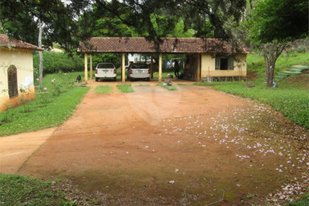 Spa Rural Chácara das Rosas à venda, a apenas 3 km do centro.