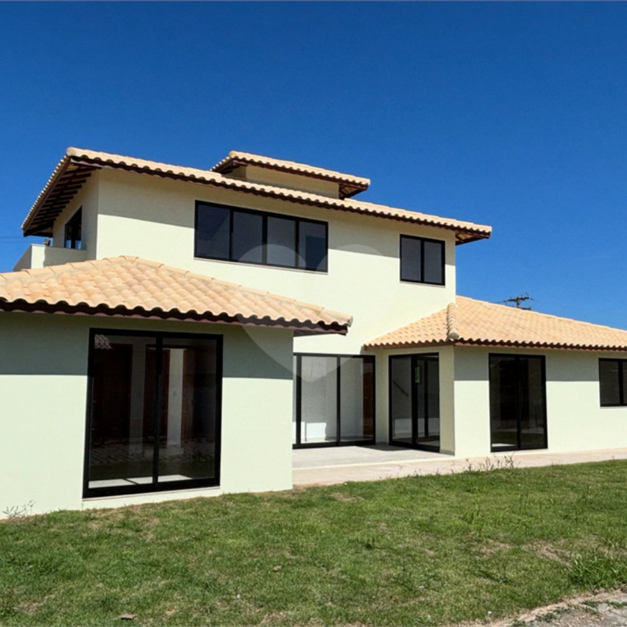 Casa de Alto Padrão á Venda em Manguinhos/Rasa – Armação dos Búzios!