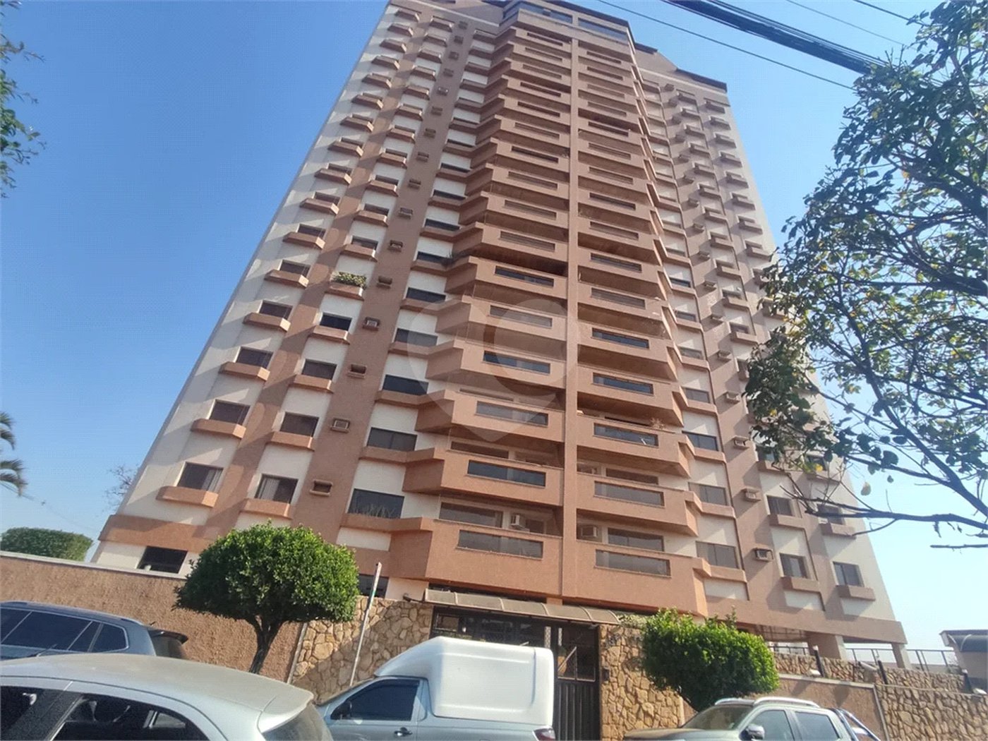 Apartamento para venda e locação no Bairro Vila Rezende em Piracicaba - SP.