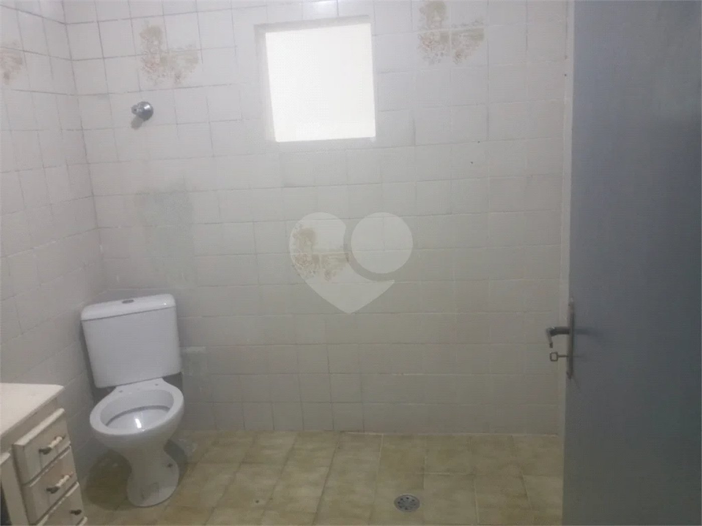 Casa com 180m², 3 quartos (1 suíte) e 5 vagas de garagem, à venda em São Mateus