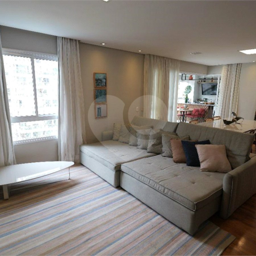 Apartamento á venda - Vila Olímpia