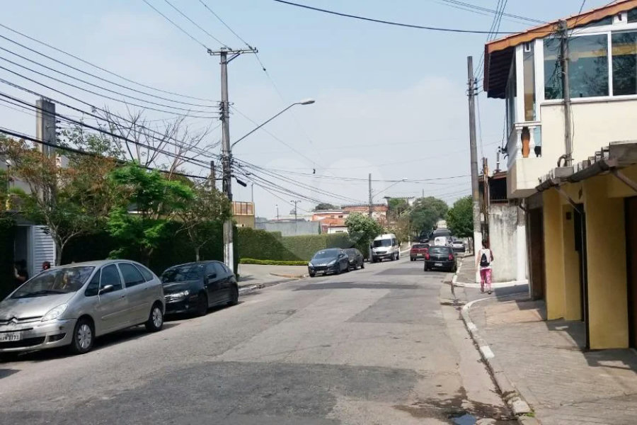 Sobrado de 105m2 à venda com 3 dormitórios na Vila Santa Catarina