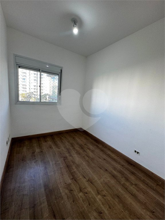 Apartamento para alugar com 3 quartos, sendo 1 suíte, em Parque Reboucas, São Paulo, SP
