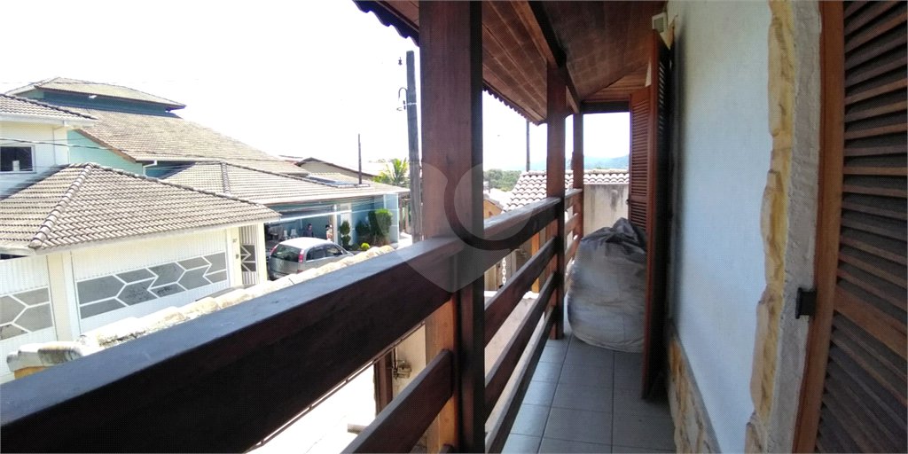 Casa à venda com 4 quartos, sendo 2 suítes, em Barreiro, Mairiporã, SP