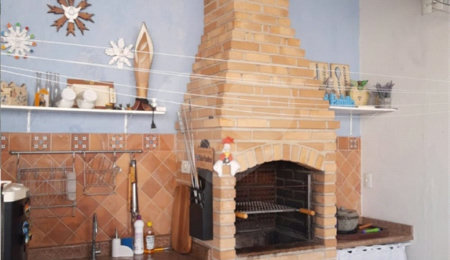 Casa à venda com 3 quartos, sendo 1 suíte, em Vila Geny, Lorena, SP