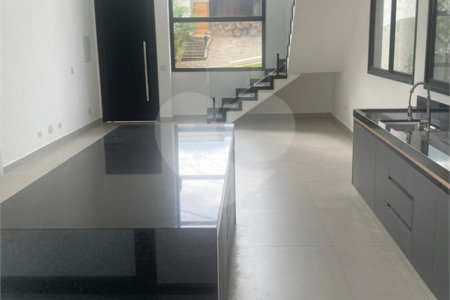 Terreno à venda com 3 suítes no condomínio Terras de Atibaia 1, Atibaia - SP
