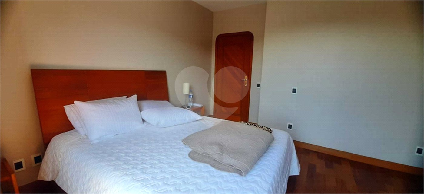 Casa à venda com 4 suítes no condomínio Parque Imperial da Cantareira, Mairiporã - SP