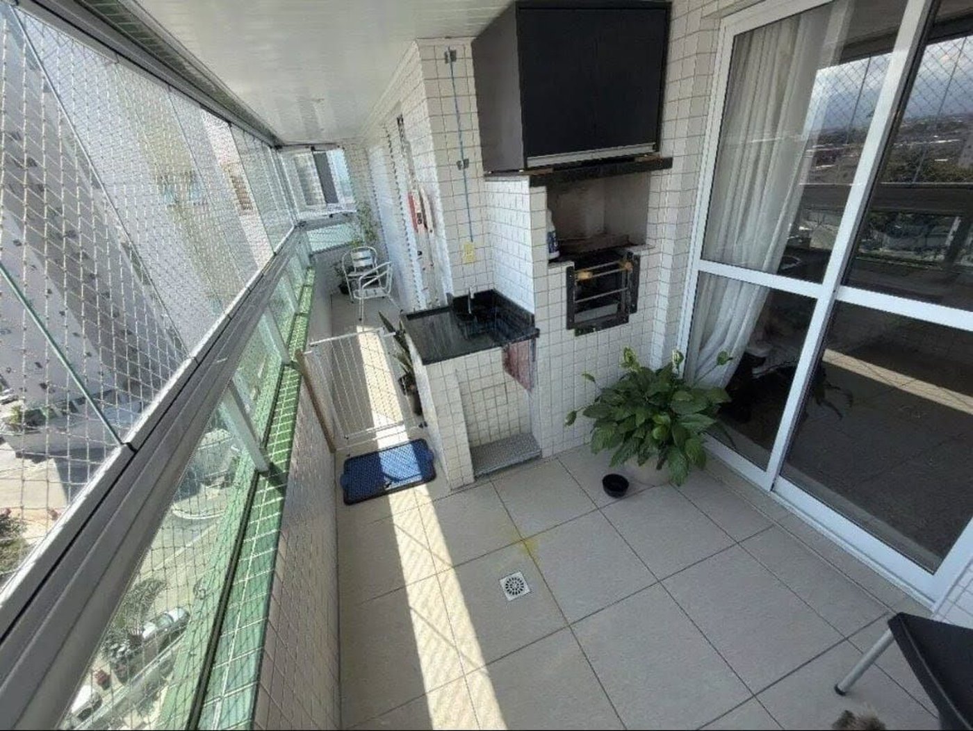 Apartamento com 2 dormitórios à venda, 89 m² por R$ 770.000,00 - Vila Guilhermina - Praia Grande/SP