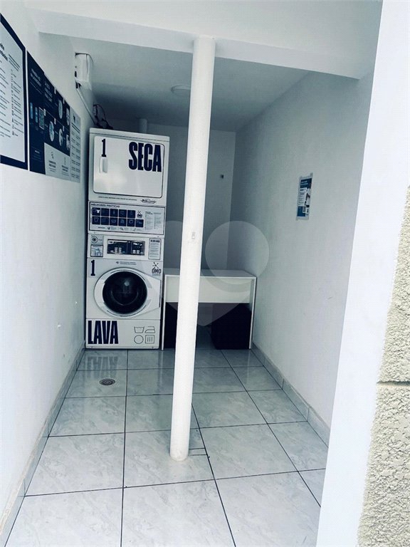 Apartamento à venda com 2 quartos em Parque Maria Domitila, São Paulo, SP
