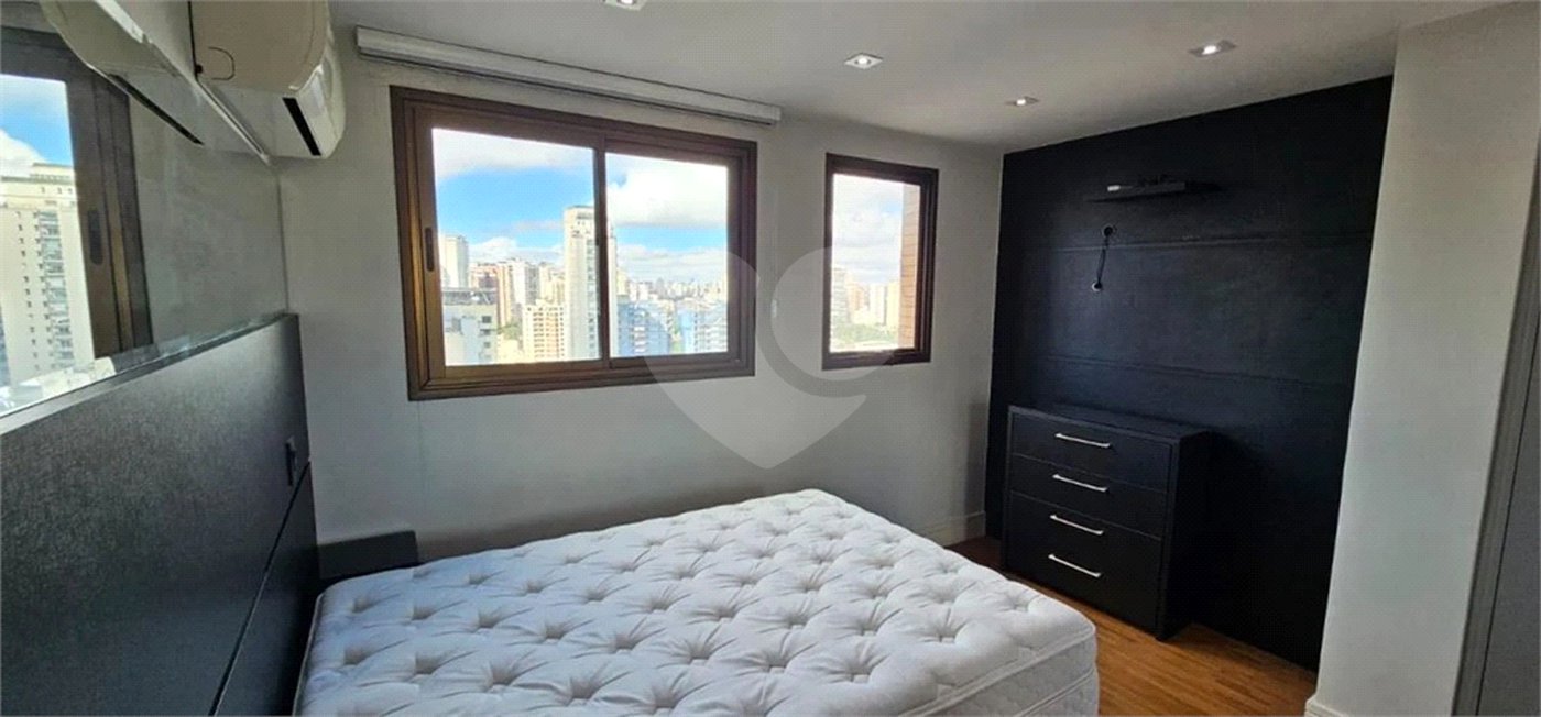 Duplex à venda com 4 suítes em Jardim Paulista, São Paulo, SP