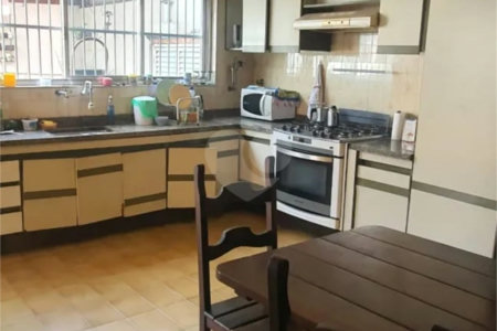 Sobrado à venda ou para alugar com 3 quartos, sendo 1 suíte, em Vila Mazzei, São Paulo, SP