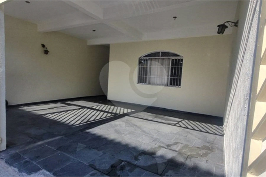 Sobrado à venda com 3 quartos, sendo 1 suíte, em Vila Nova Cachoeirinha, São Paulo, SP