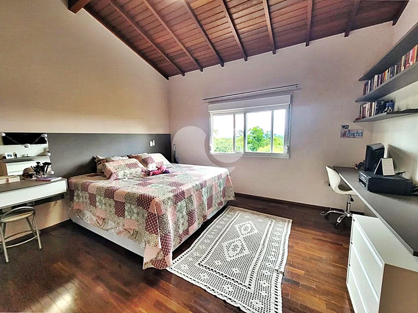 Casa à venda com 3 suítes no condomínio Cantareira, Mairiporã - SP
