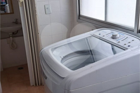 Apartamento à venda com 3 quartos, sendo 1 suíte,  em Vila Olímpia, São Paulo, SP