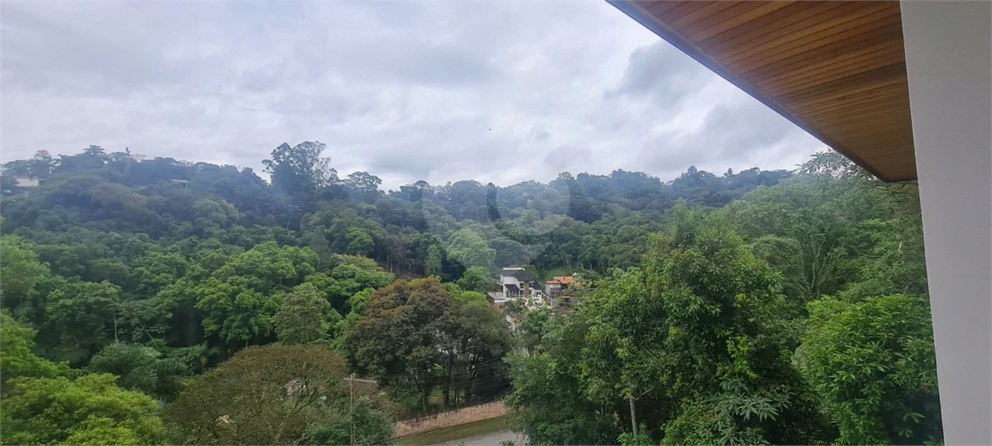Casa à venda com 3 suítes no condomínio Alpes da Cantareira, Mairiporã - SP