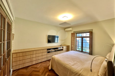 Casa à venda com 4 suítes no condomínio Parque das Artes, Embu das Artes - SP