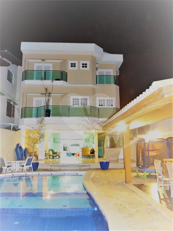 Casa à venda com 4 suítes em Jardim Floresta, São Paulo, SP
