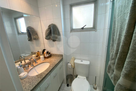 Apartamento à venda com 3 quartos, sendo 1 suíte, em Chácara Santo Antônio, São Paulo, SP