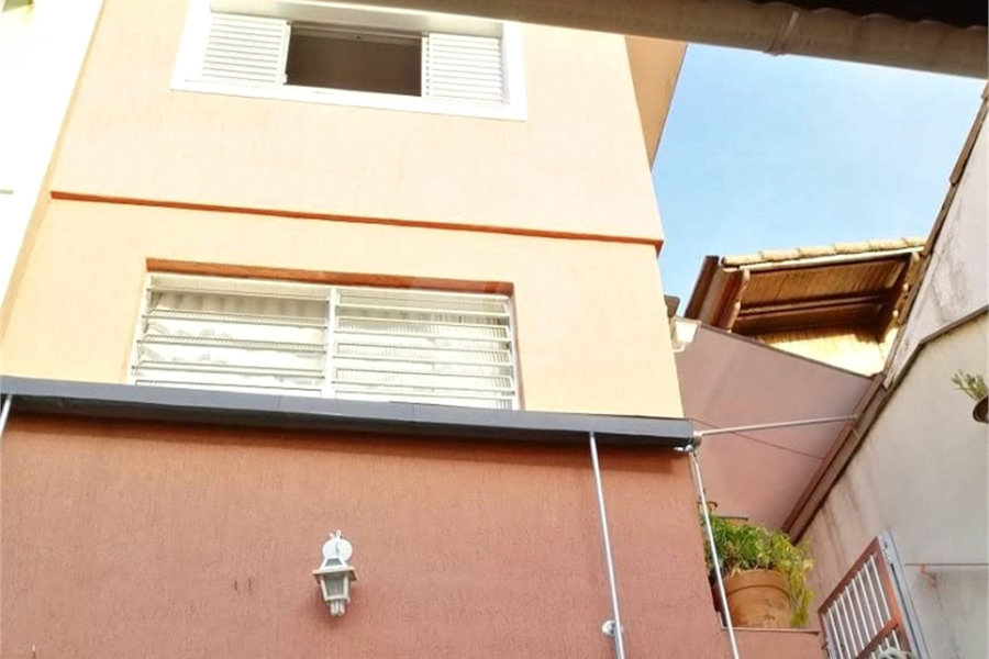 Sobrado à venda com 3 quartos, sendo 1 suíte, em Tremembé, São Paulo, SP