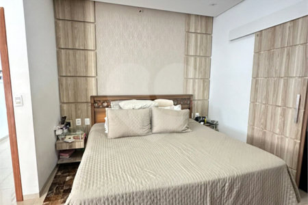 Sobrado à venda com 4 quartos, sendo 3 suítes, em Jardim Residencial Maggiore, Araraquara, SP