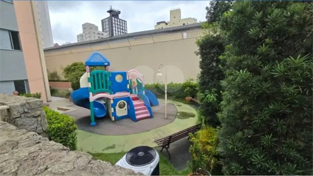 Apartamento à venda com 3 quartos, sendo 1 suíte,  em Parque Imperial, São Paulo, SP