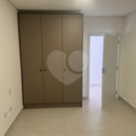 Casa à venda com 4 suítes no condomínio Figueira Garden, Atibaia - SP