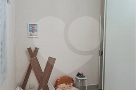 Apartamento à venda com 3 quartos, sendo 1 suíte, em Vila Vitório Mazzei, São Paulo, SP