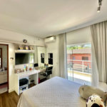 Casa à venda com 4 quartos, sendo 3 suítes,  no condomínio Vilarejo, Carapicuíba - SP