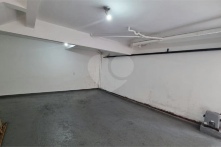 Casa à venda com 3 quartos, sendo 1 suíte,  no condomínio Residencial Villagio, São Paulo - SP