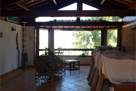 Chácara à venda com 4 quartos, sendo 2 suítes,  em Batatuba, Piracaia, SP