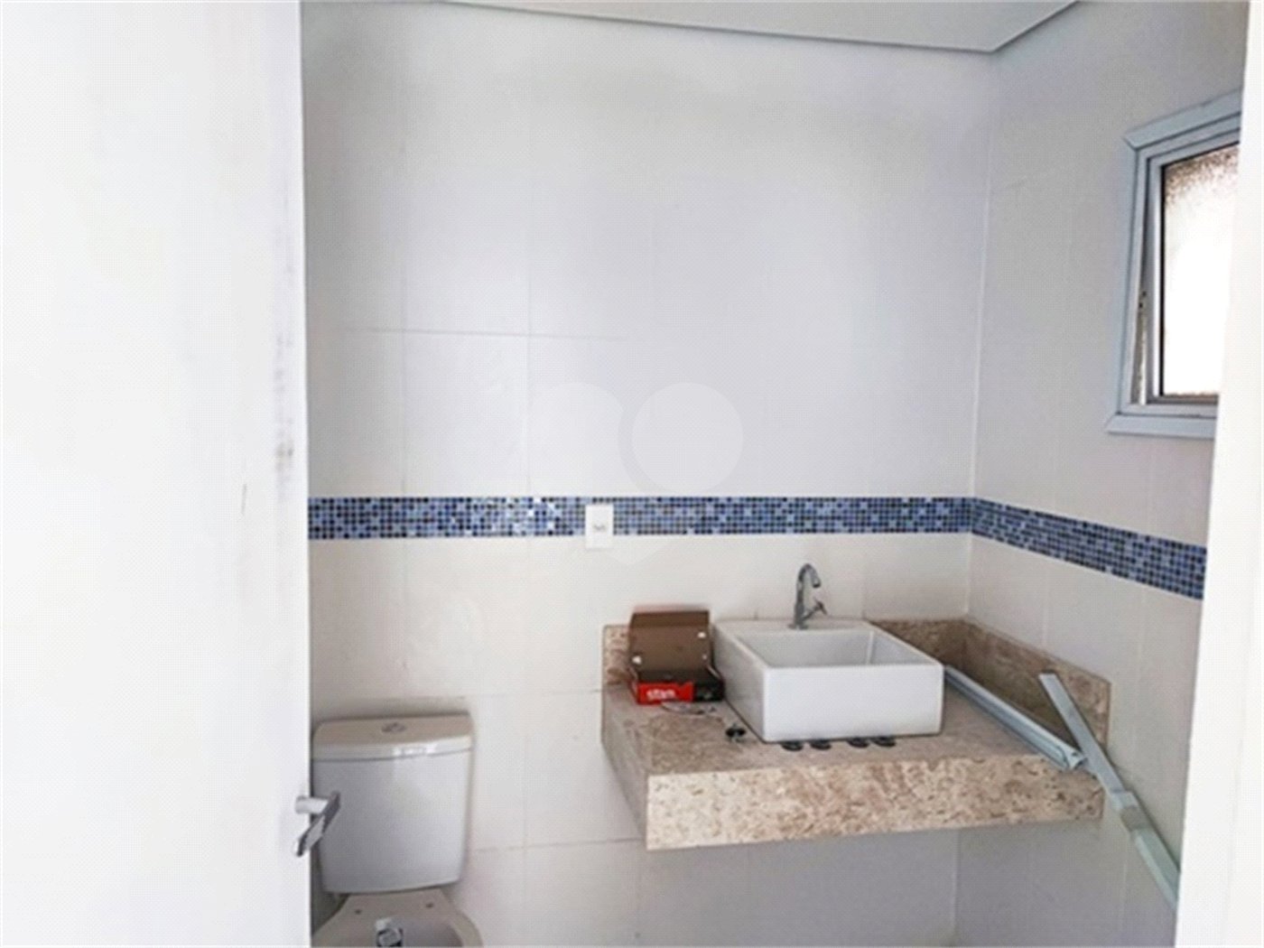 Casa à venda com 3 quartos, sendo 1 suíte,  no condomínio Ouro Verde, Guarulhos - SP