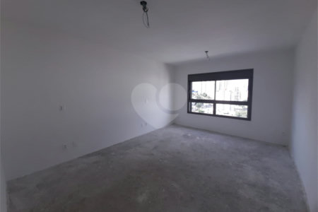 Apartamento à venda com 4 suítes em Santana, São Paulo, SP