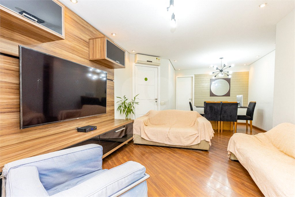 Apartamento à venda com 3 quartos, sendo 2 suítes, em Chácara Santo Antônio (zona Sul), São Paulo, SP