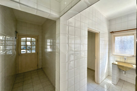 Casa à venda com 4 quartos, sendo 2 suítes,  no condomínio Granja Vianna II, Cotia - SP
