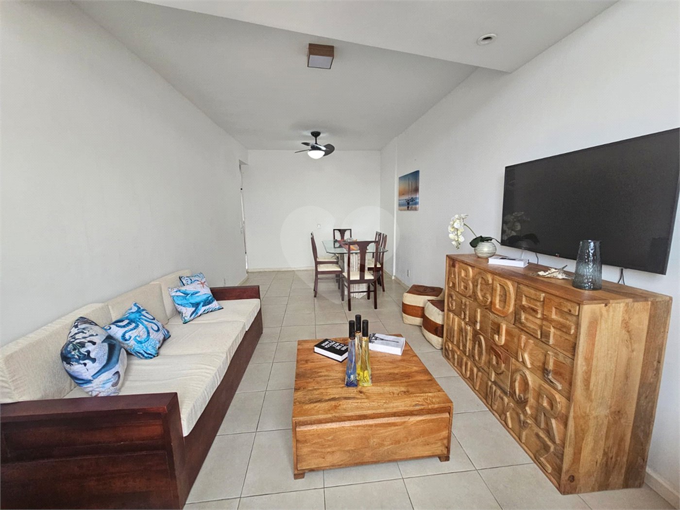 Cobertura à venda com 3 quartos, sendo 1 suíte,  no Centro, Cabo Frio, RJ