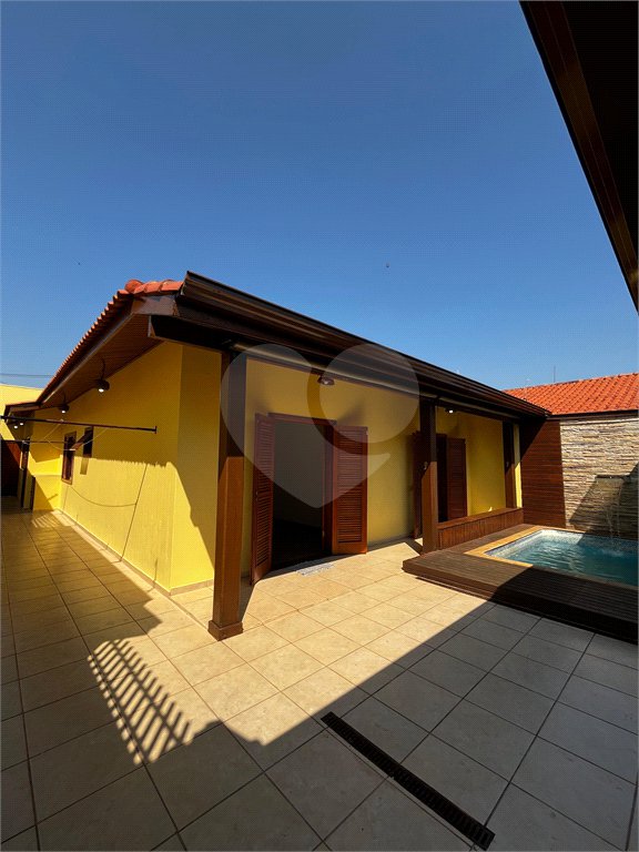 Casa à venda com 3 quartos em Parque da Lagoa, Itapetininga, SP