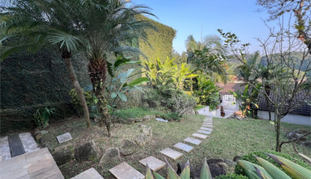 Sobrado à venda com 4 suítes em Horto Florestal, São Paulo, SP