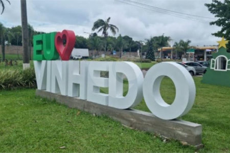 Casa à venda no condomínio Chácaras do Lago, Vinhedo - SP