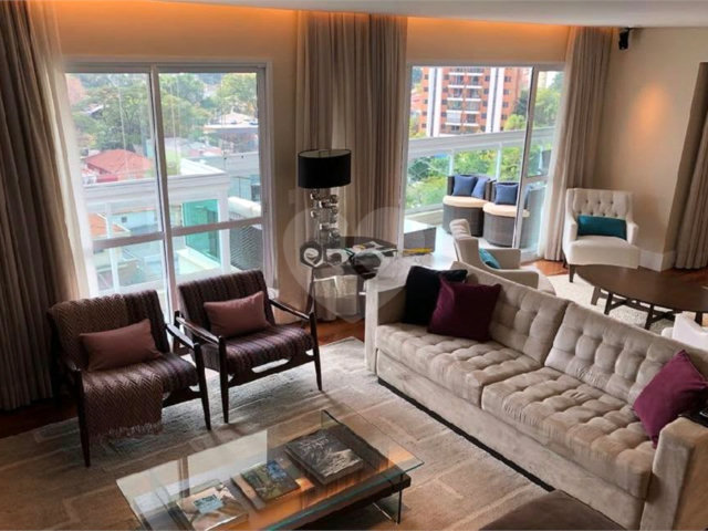 Apartamento à venda com 4 suítes em Brooklin, São Paulo, SP