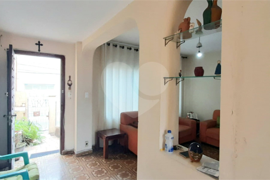 Sobrado à venda com 2 quartos em Tremembé, São Paulo, SP