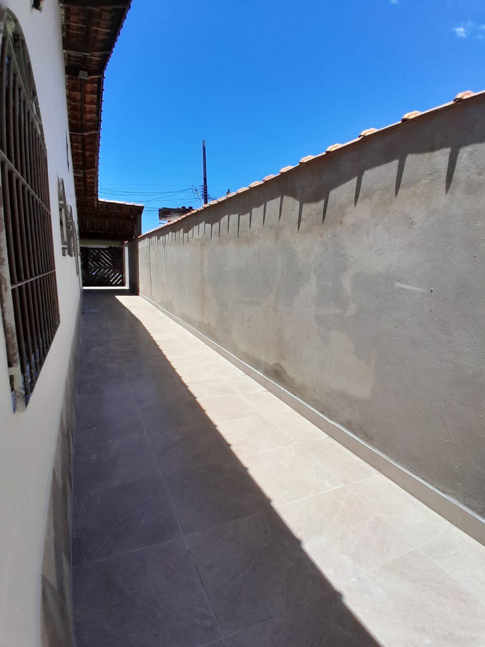 Casa à venda com 2 quartos, sendo 1 suíte, em Jardim Marabá, Mongaguá, SP