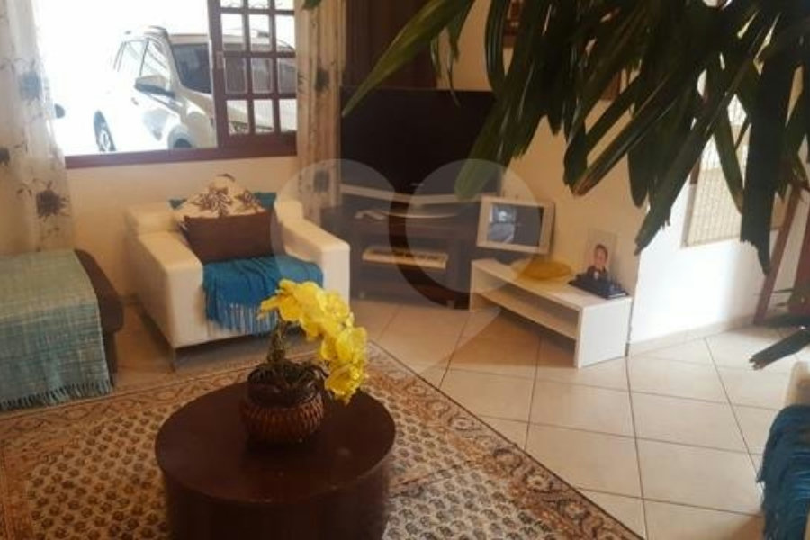 Sobrado à venda com 5 quartos, sendo 1 suíte, em Jardim Virginia Bianca, São Paulo, SP