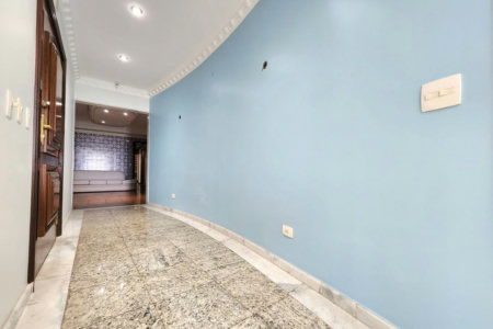 Apartamento Alto Padrão Frente Mar com 4 Dormitórios, 3 Suítes e 3 Vagas na Orla de Santos