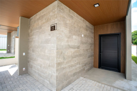 Casa à venda com 3 suítes em Vila Santista, Atibaia, SP