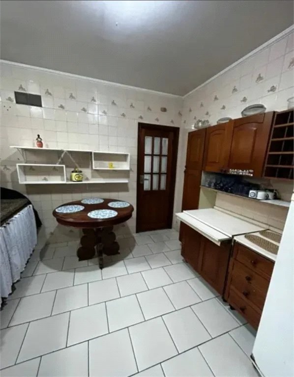 Sobrado à venda com 3 quartos, sendo 1 suíte,  em Jardim Ester, São Paulo, SP
