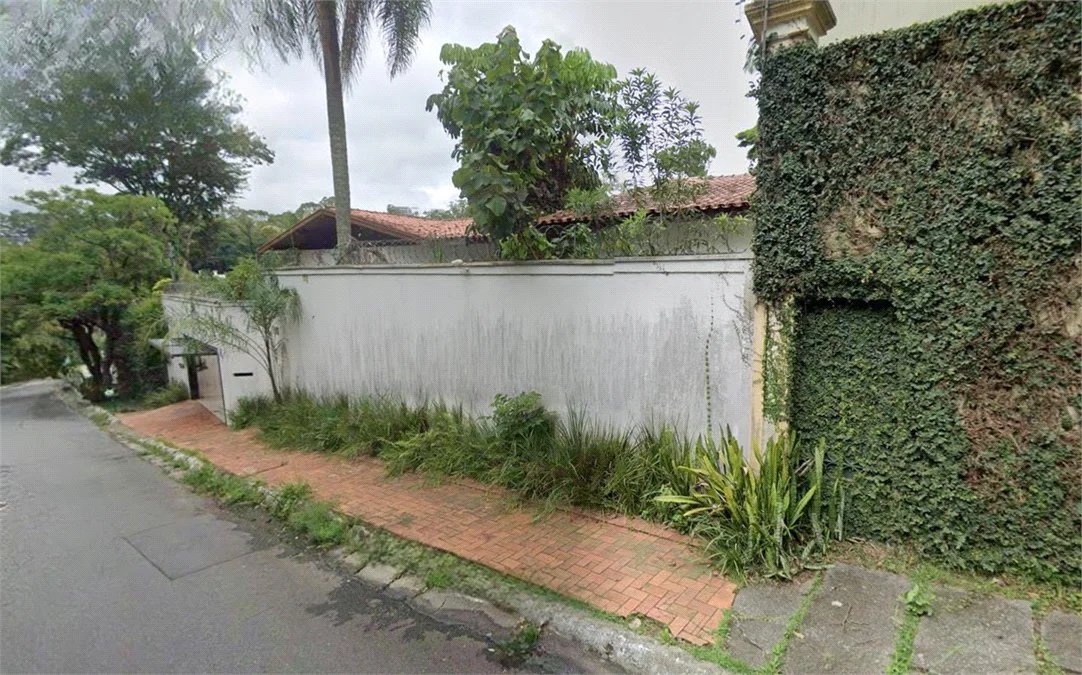 Casa à venda com 4 suítes em Vila Tramontano, São Paulo, SP