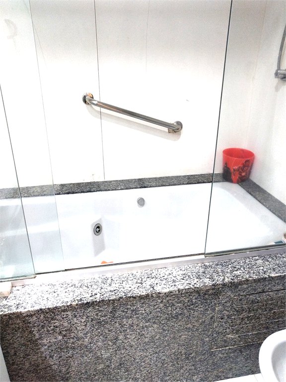 Apartamento à venda com 3 quartos, sendo 1 suíte, em Jardim Paulista, São Paulo, SP