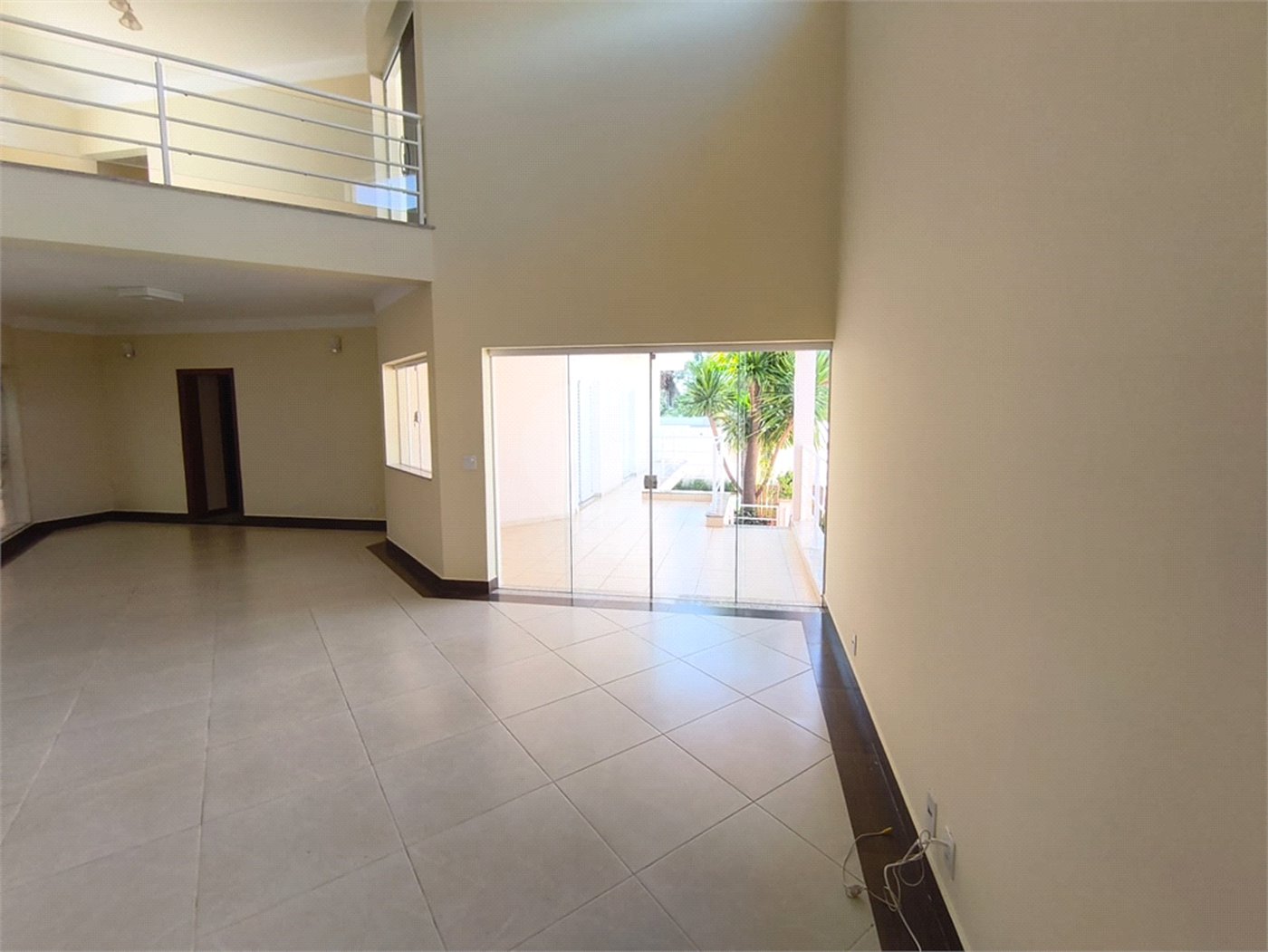 Casa à venda com 5 quartos, sendo 1 suíte,  em Jardim Colombo, Itapetininga, SP