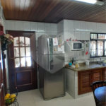 Sobrado à venda com 3 quartos, sendo 1 suíte, em Vila Isabela, Campos do Jordão, SP
